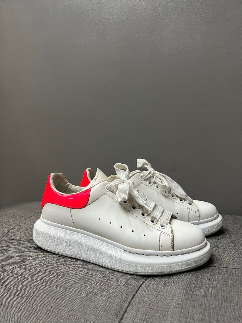 Alexander Mcqueen (Category: Sneakers & Footwear) located in Manila. Submitted by blakeco (Listing ID 1249210811, Image 1). Description: Alexander Mcqueen - 100% Authentic Moneyback Guarantee - Fits size 6.5-7 - PHP 3000 - Meetups and shipping available.