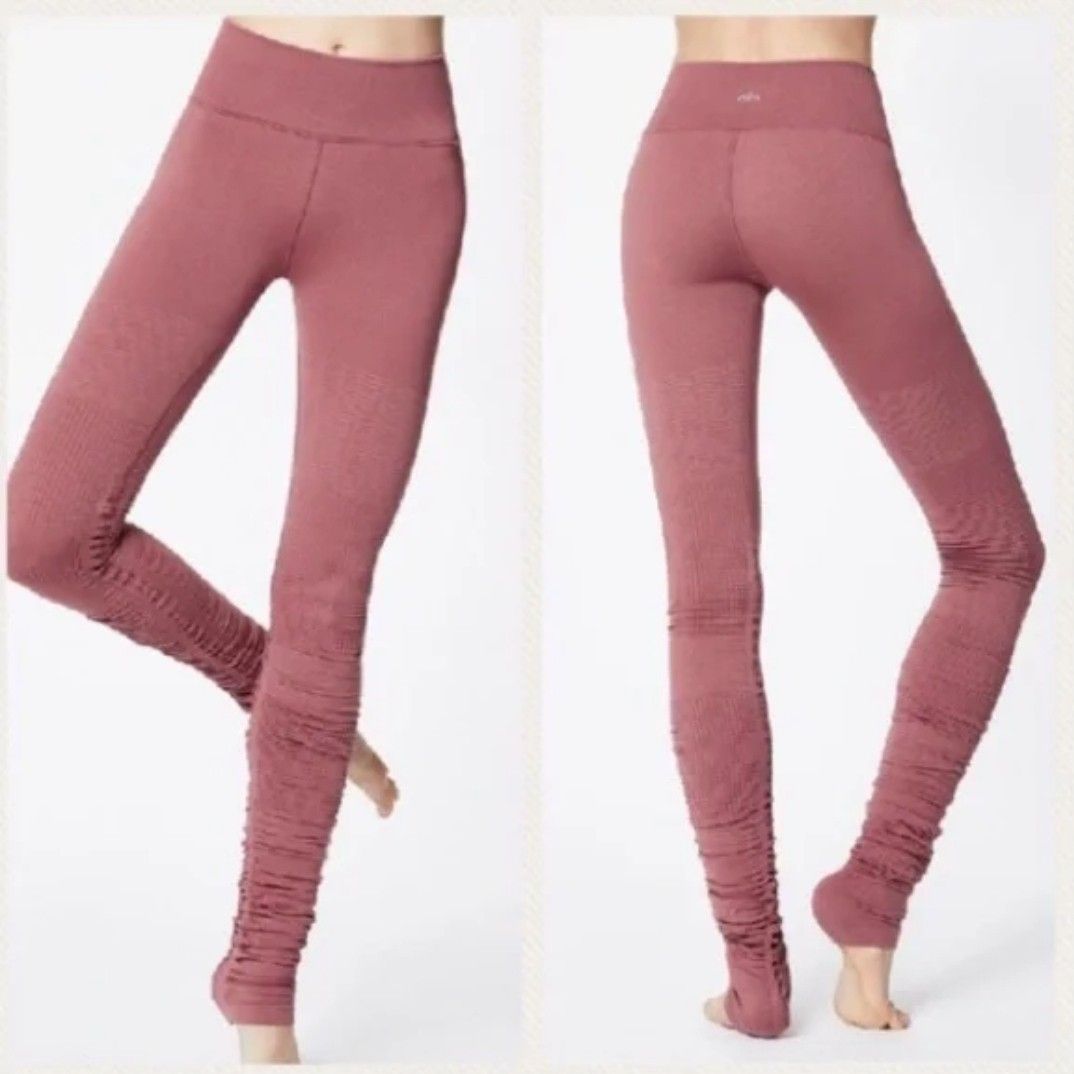 Alo Leggings / ruched leggings, Women's Fashion, Activewear on Carousell