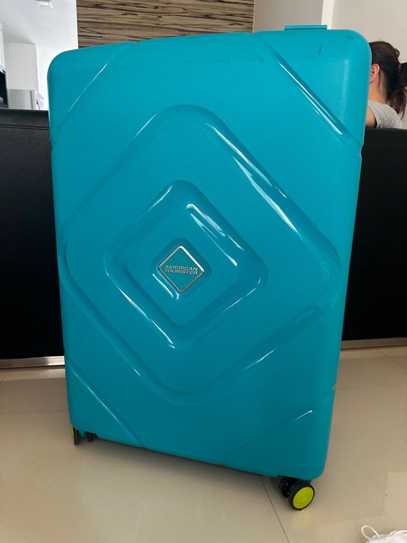American Tourister 30 inch Luggage, Hobbies & Toys, Travel, Luggage on