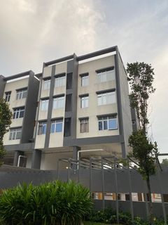 (Category: ) located in . Submitted by nurul933 (Listing ID 1249181791, Image 1). Description: .