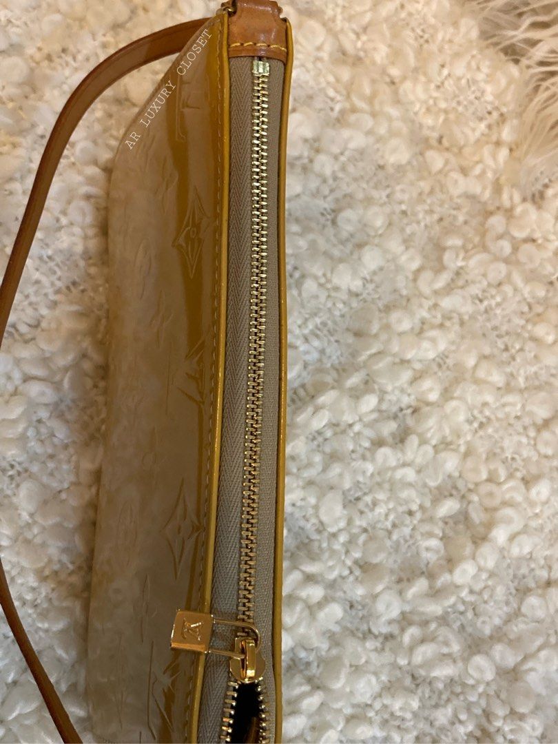 Louis Vuitton Beige Leather Monogram Vernis Sarah - Depop