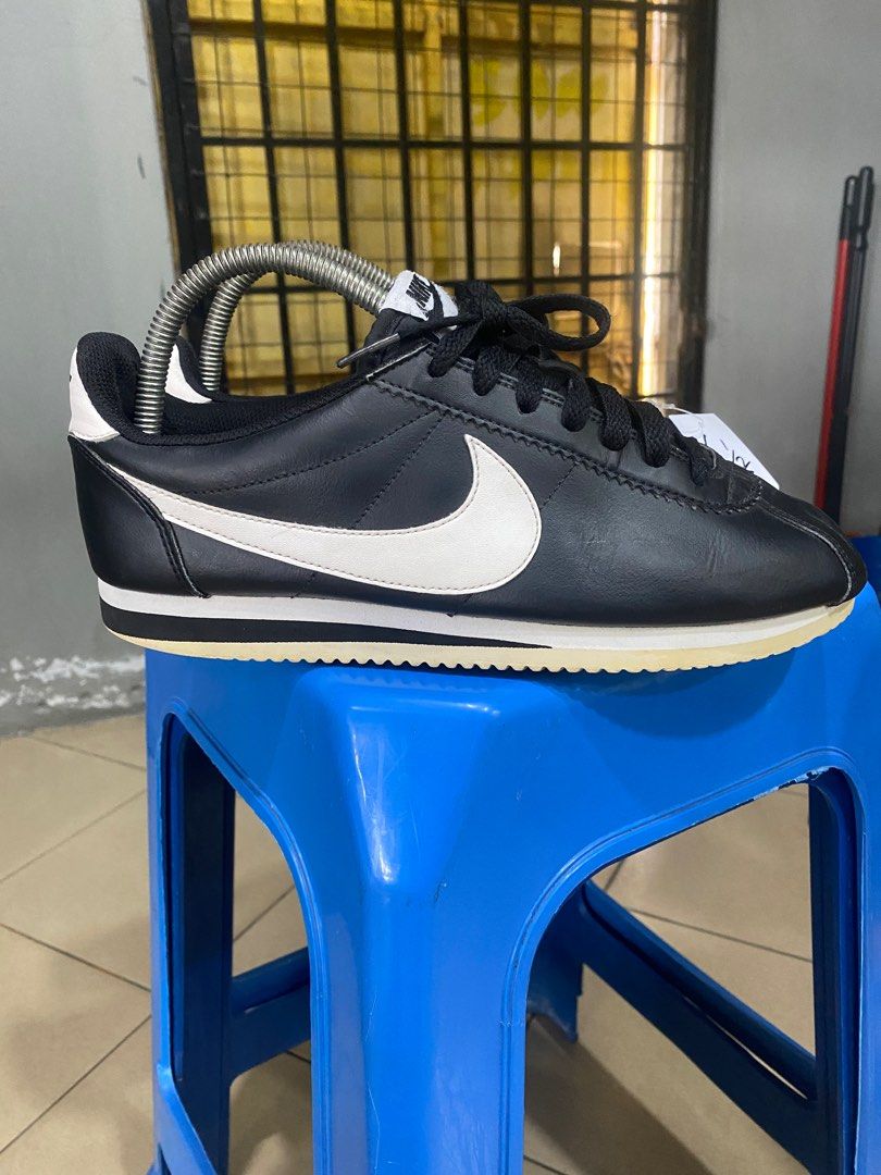 nike cortez authentic