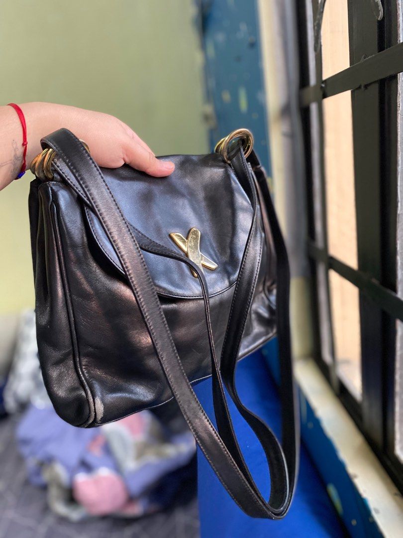 Authentic PALOMA PICASSO (Category: Luxury Bags & Wallets) located in Meycauayan. Submitted by thriftyhaven2023 (Listing ID 1249187588, Image 3). Description: Guaranteed authentic Normal signs of usage Slightly faded hardwares.