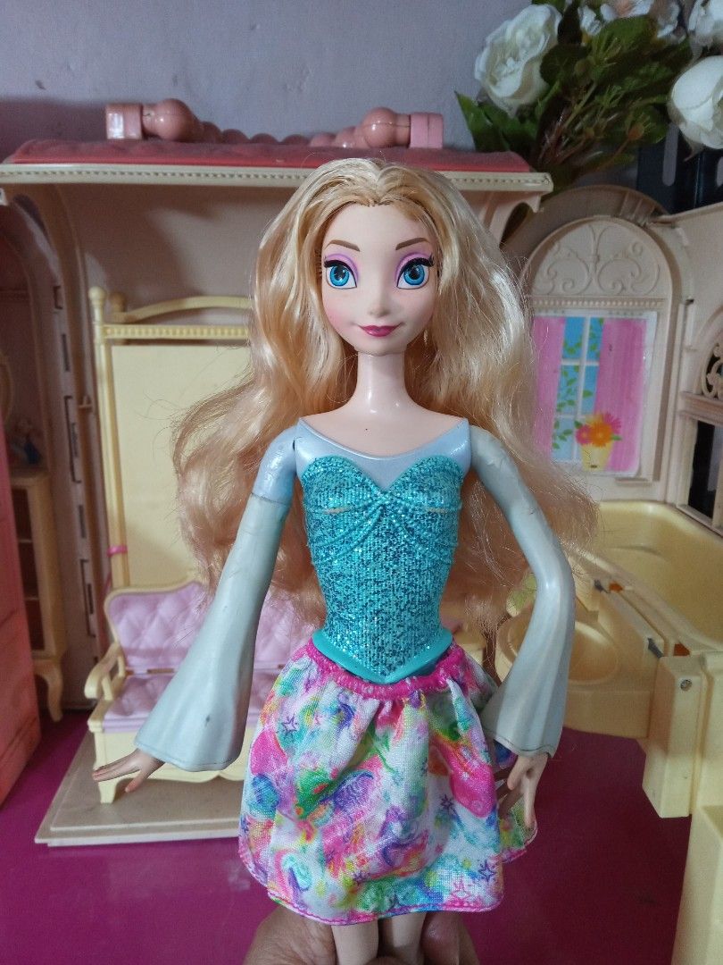 Barbie Elsa Frozen mattel on Carousell