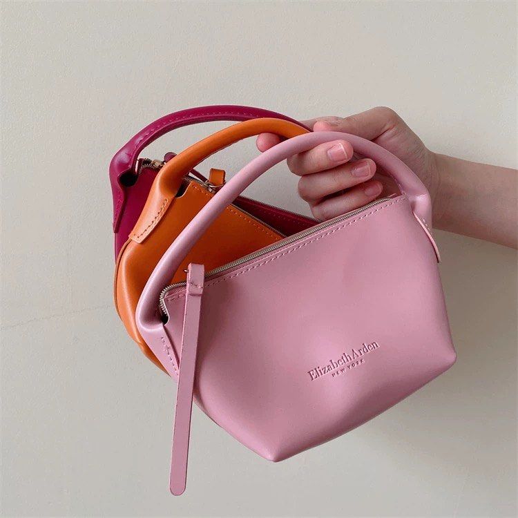 BNIP Elizabeth Arden Pouch