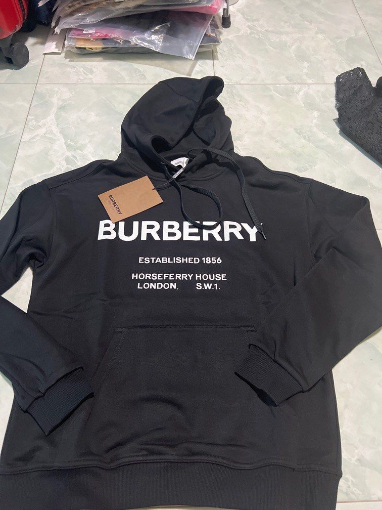 Bnwt burberry Hoodie pullover S ptp 55cm up to M Men s Fashion