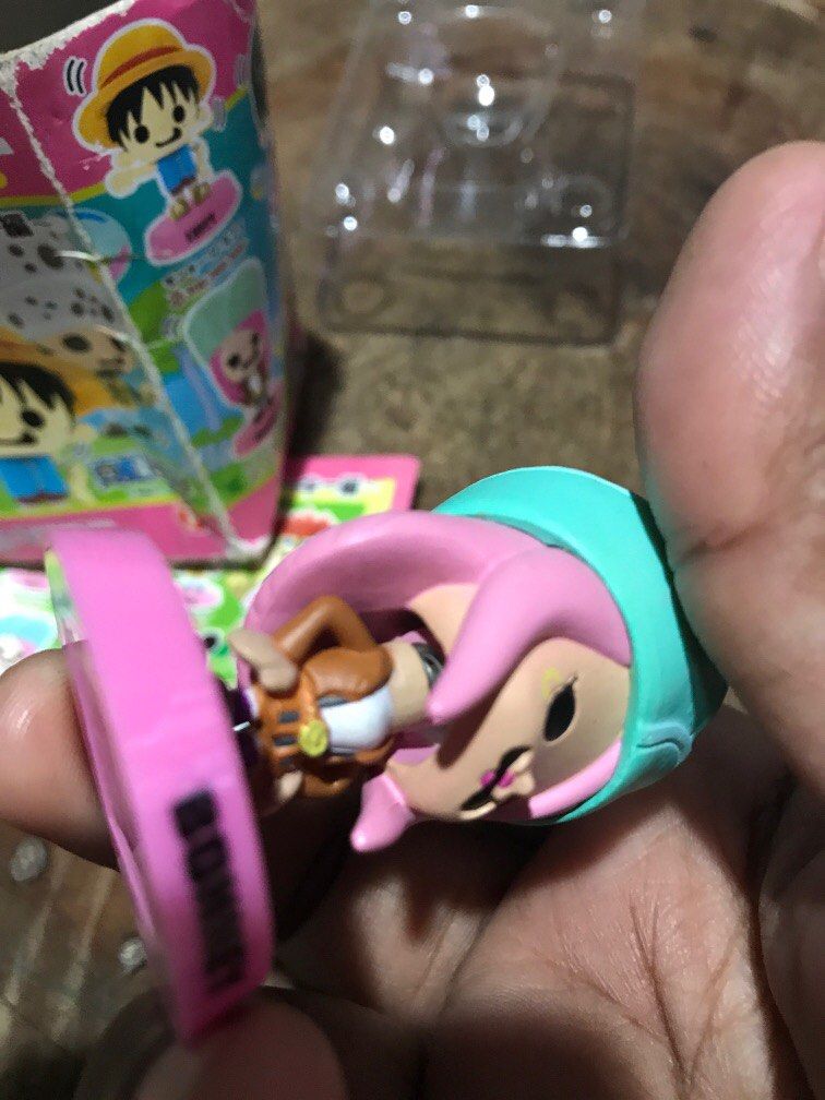 bonney one piece bubble head (Category: Designer & Blind Box Toys) located in Muntinlupa City. Submitted by joanofarc1013 (Listing ID 1249098142, Image 3). Description: brandnew sira lang yun box bubble head mabigat .