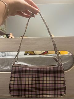 （分類：）位於 。 由 nataliewhl_ 提交（商品編號 1249235960，圖片 1）。簡介： 。