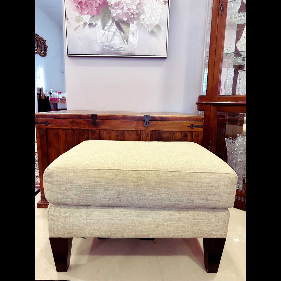 Broyhill ottoman deals