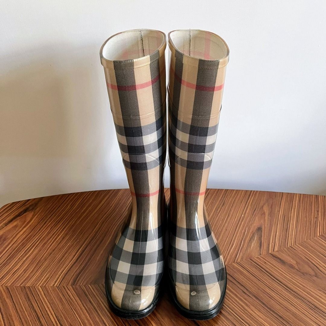 Burberry rain boots outlet made in italy