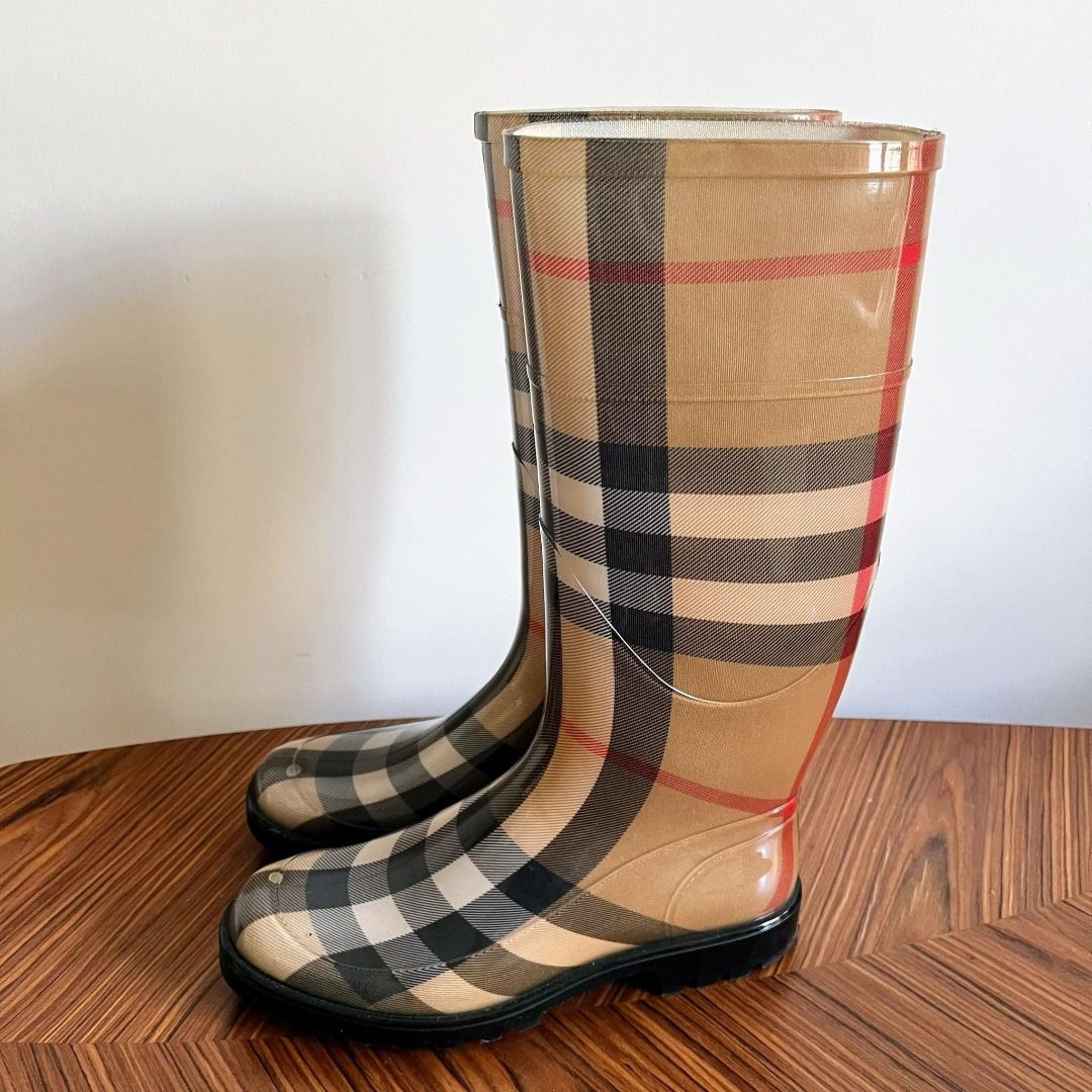 Burberry rain boots outlet made in italy