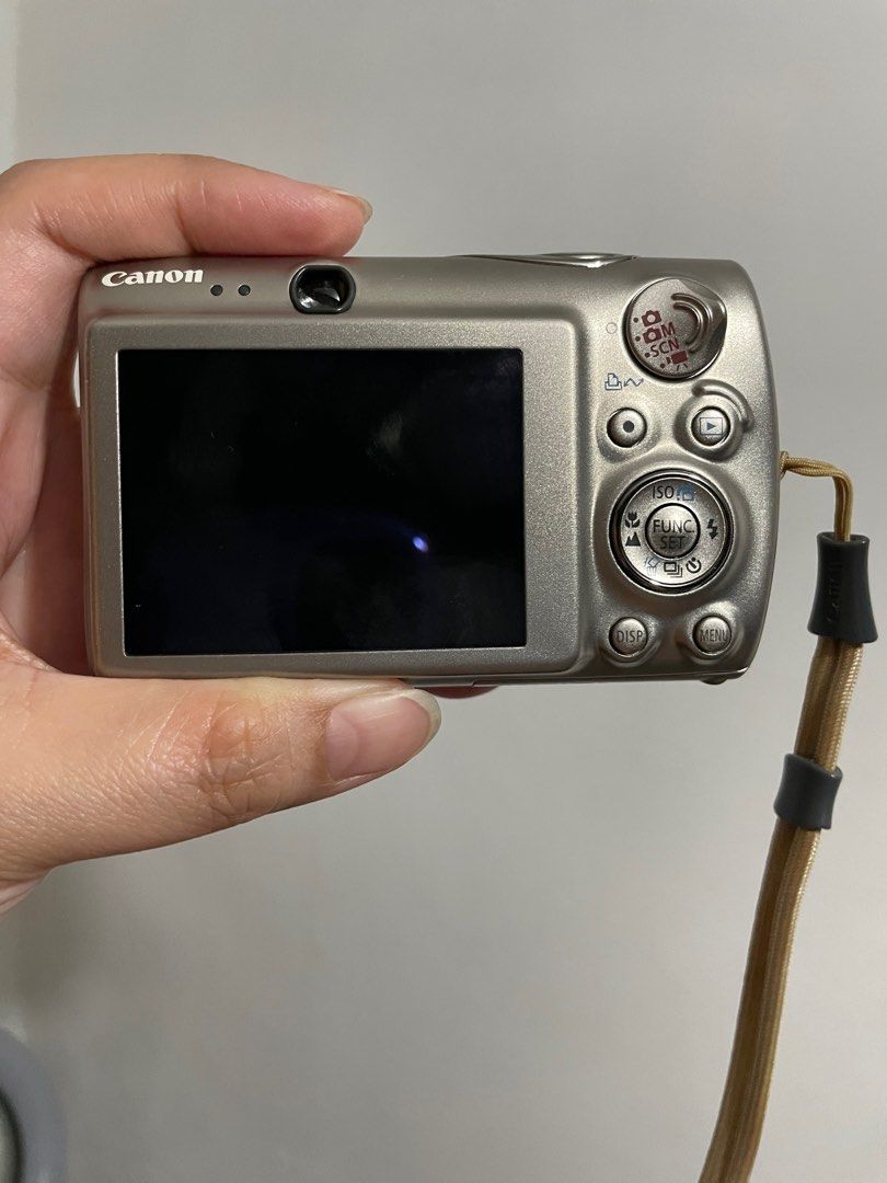 Canon IXY DIGITAL 2000 IS (Category: Cameras) located in Las Pinas. Submitted by emerald03 (Listing ID 1249249368, Image 2). Description: .