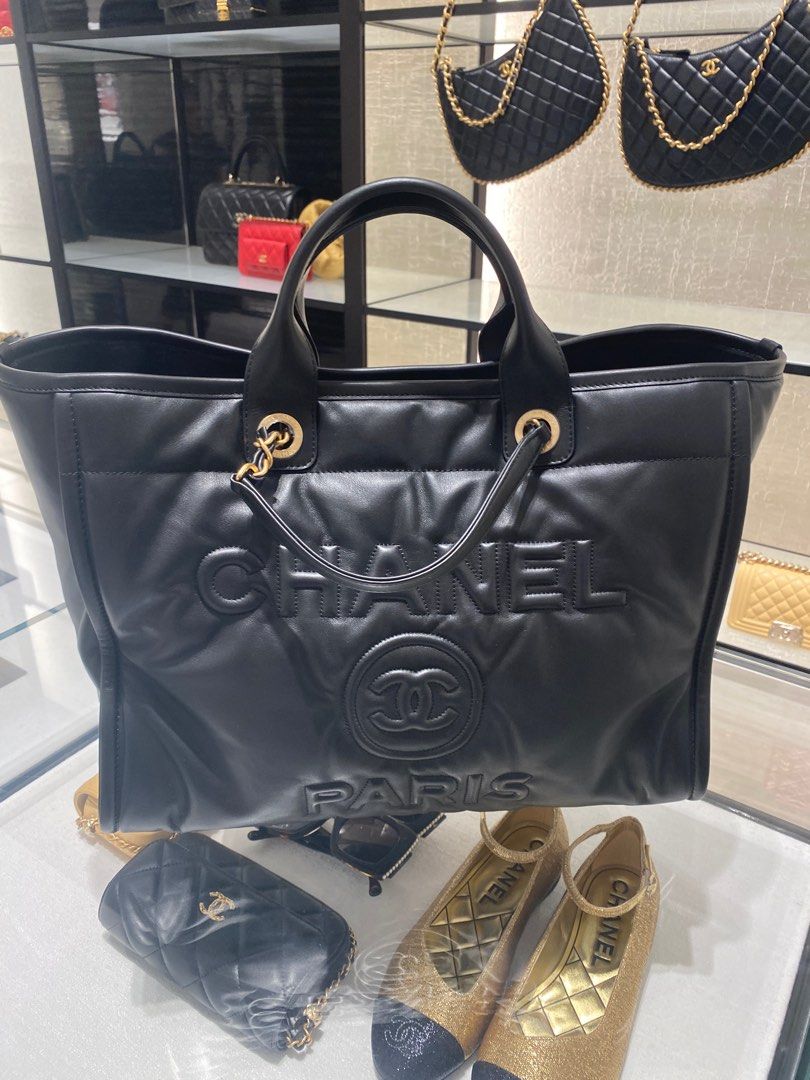 Chanel tote deals bag leather