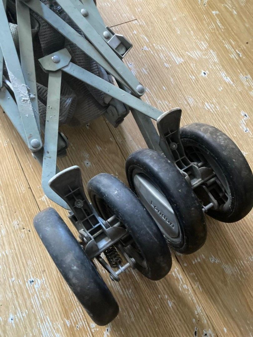 Chicco london cheap stroller replacement wheels