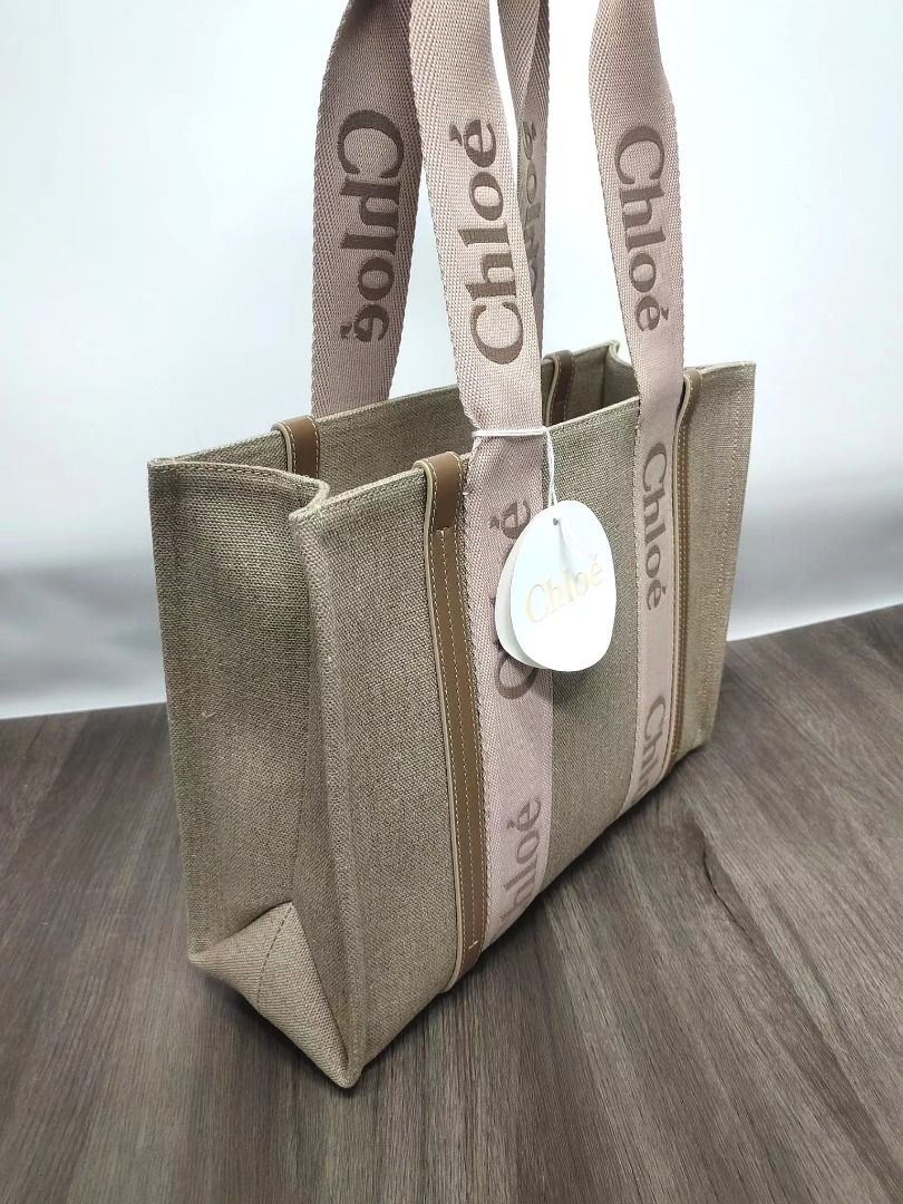Chloe Medium Woody Tote Bag for Women in Beige/Pink
