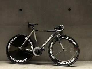 (Category: ) located in . Submitted by penguinbike (Listing ID 1249177593, Image 1). Description: .