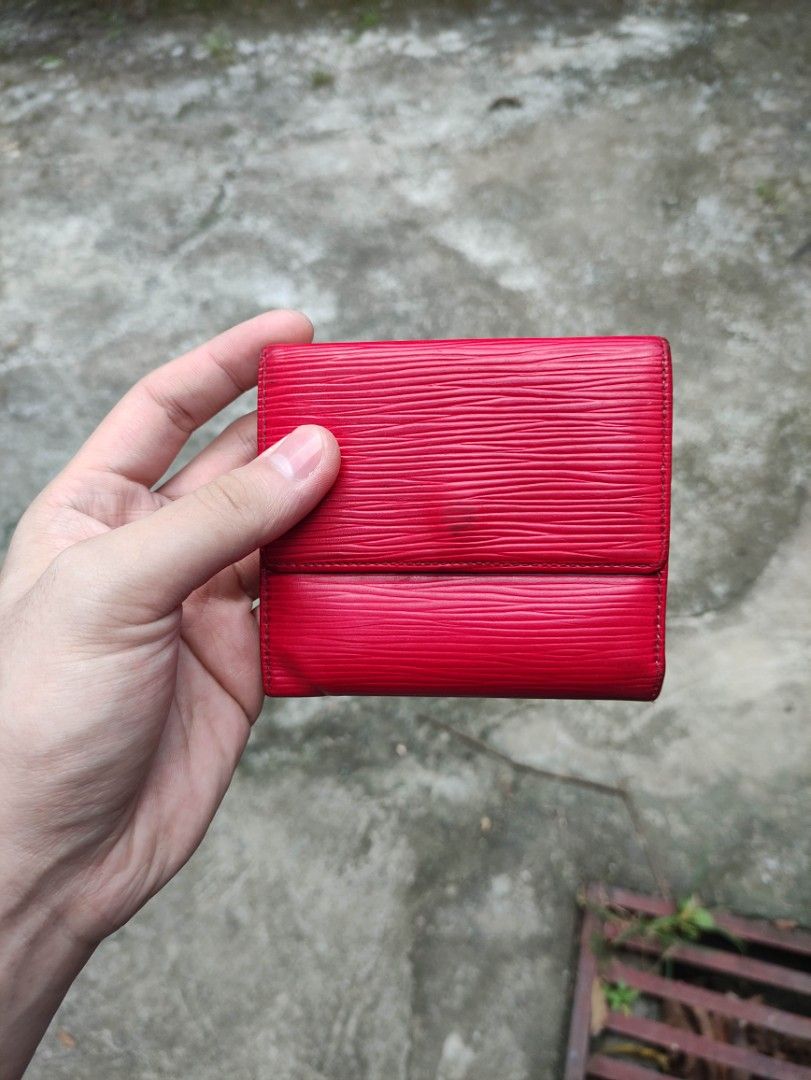 CLEARANCE SALE Auth Louis Vuitton Card holder 3, Luxury, Bags & Wallets on  Carousell