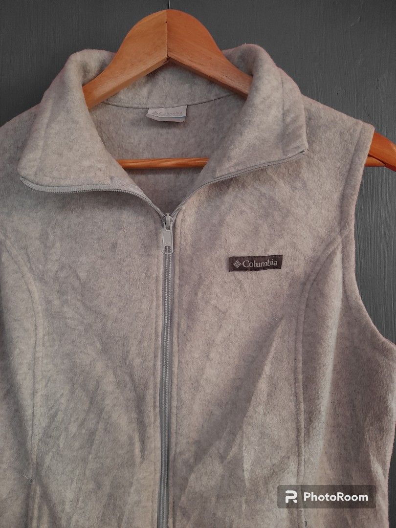 Columbia cathedral peak vest hot sale