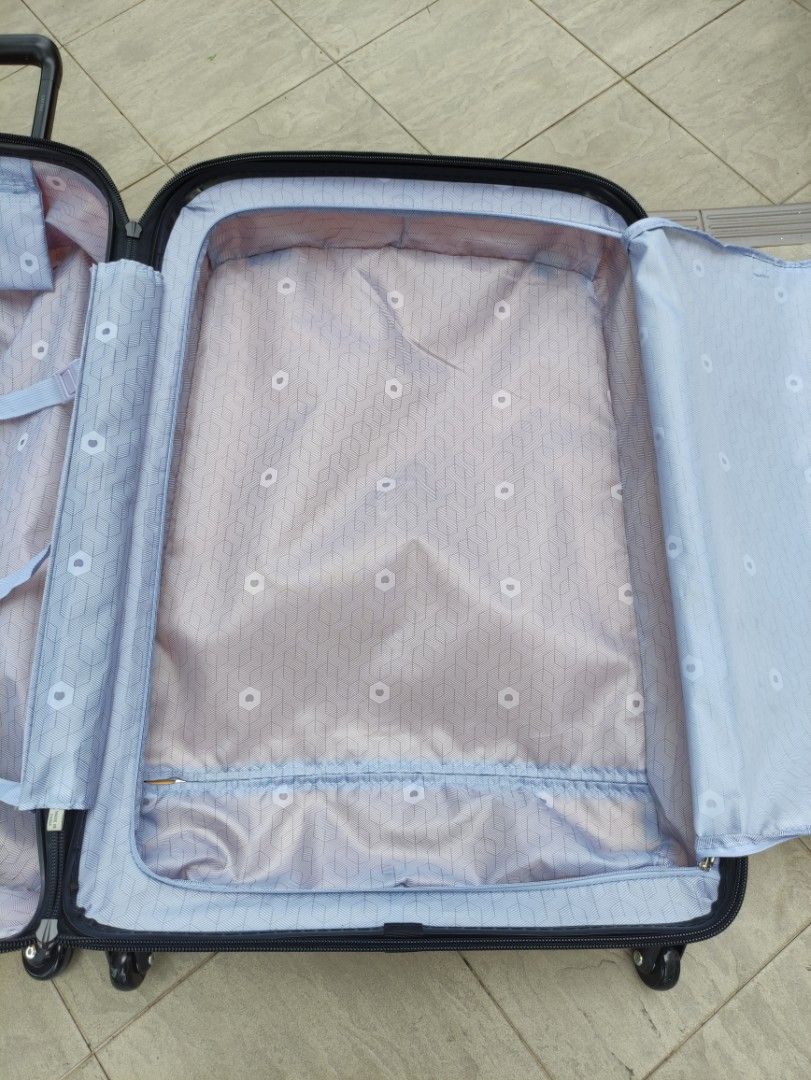 Delsey 4 Wheels 28 Inches Travel Luggage, Hobbies & Toys, Travel