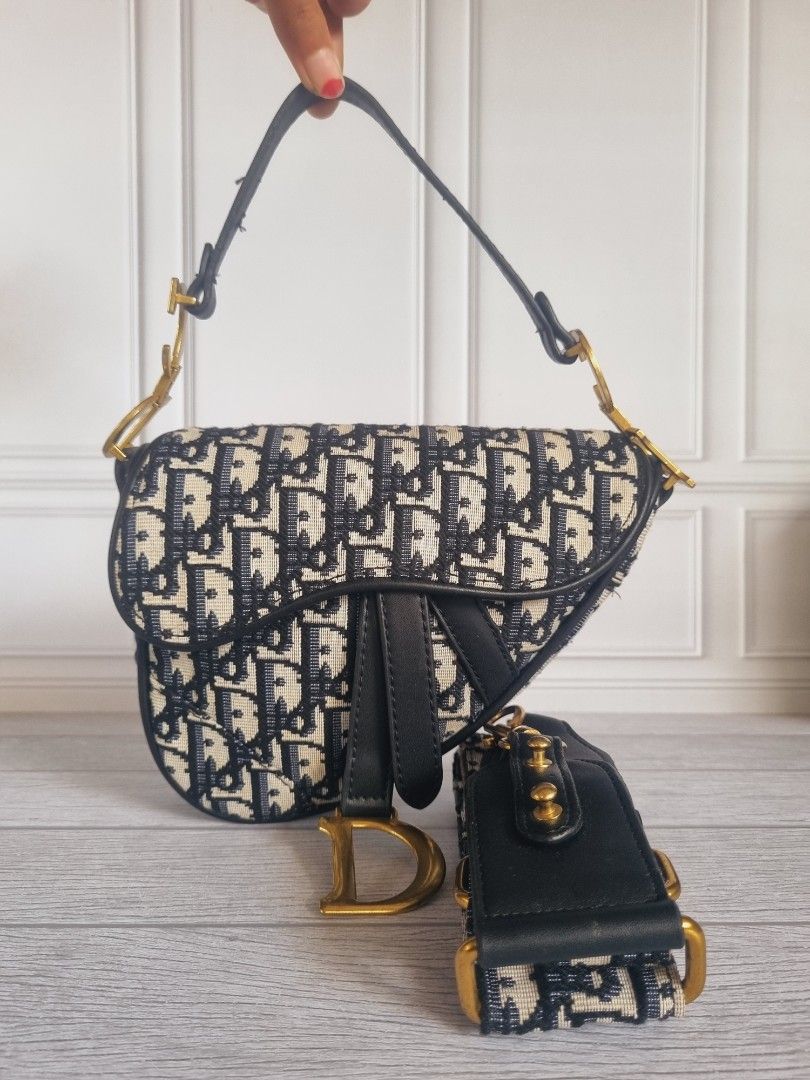 Baby diorama aching bag price