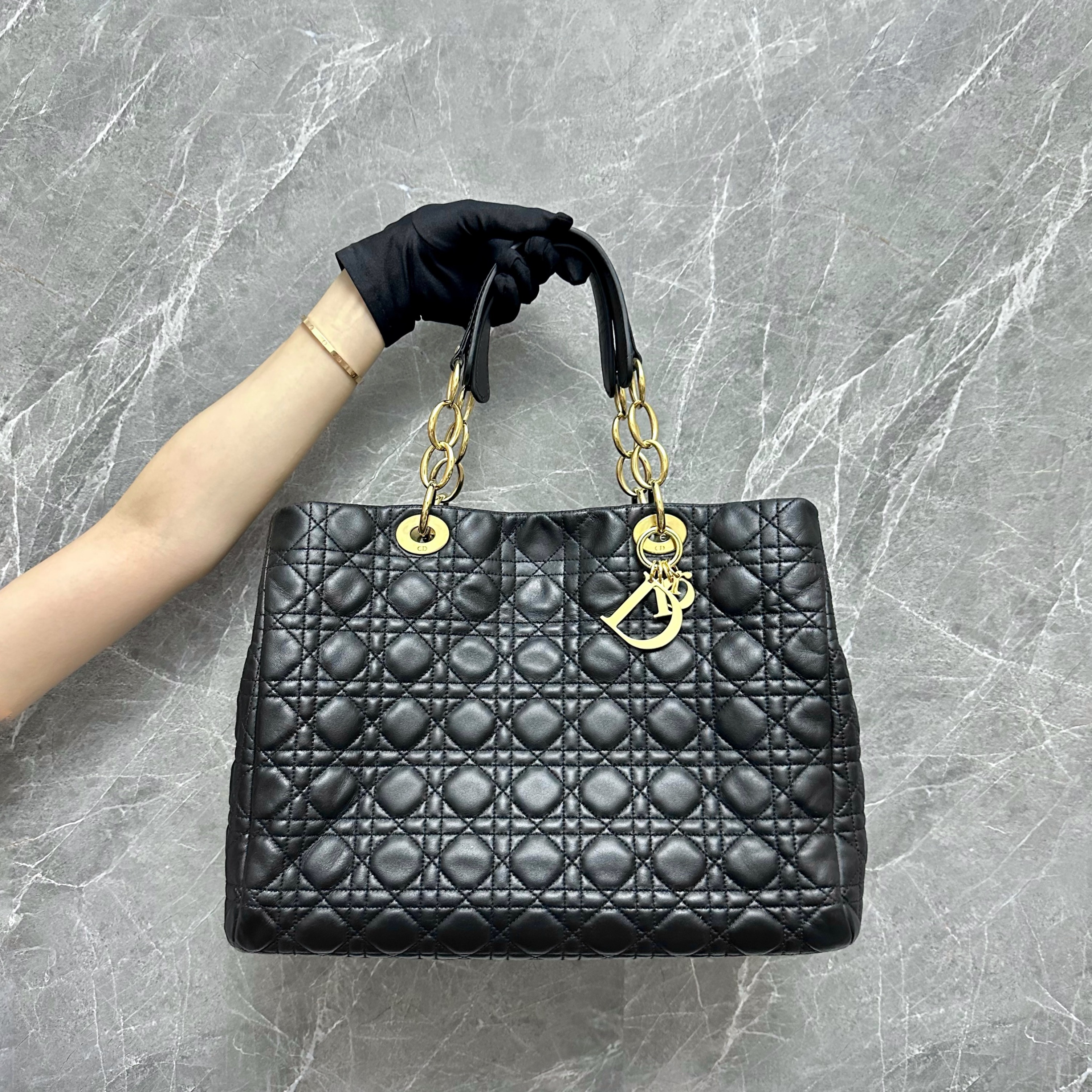 Christian dior cannage quilted bag outlet