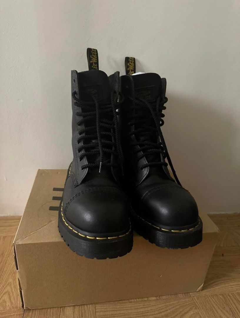 Dr martens 10966 best sale