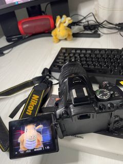 DSLR Nikon D5300 18-55 mm lens