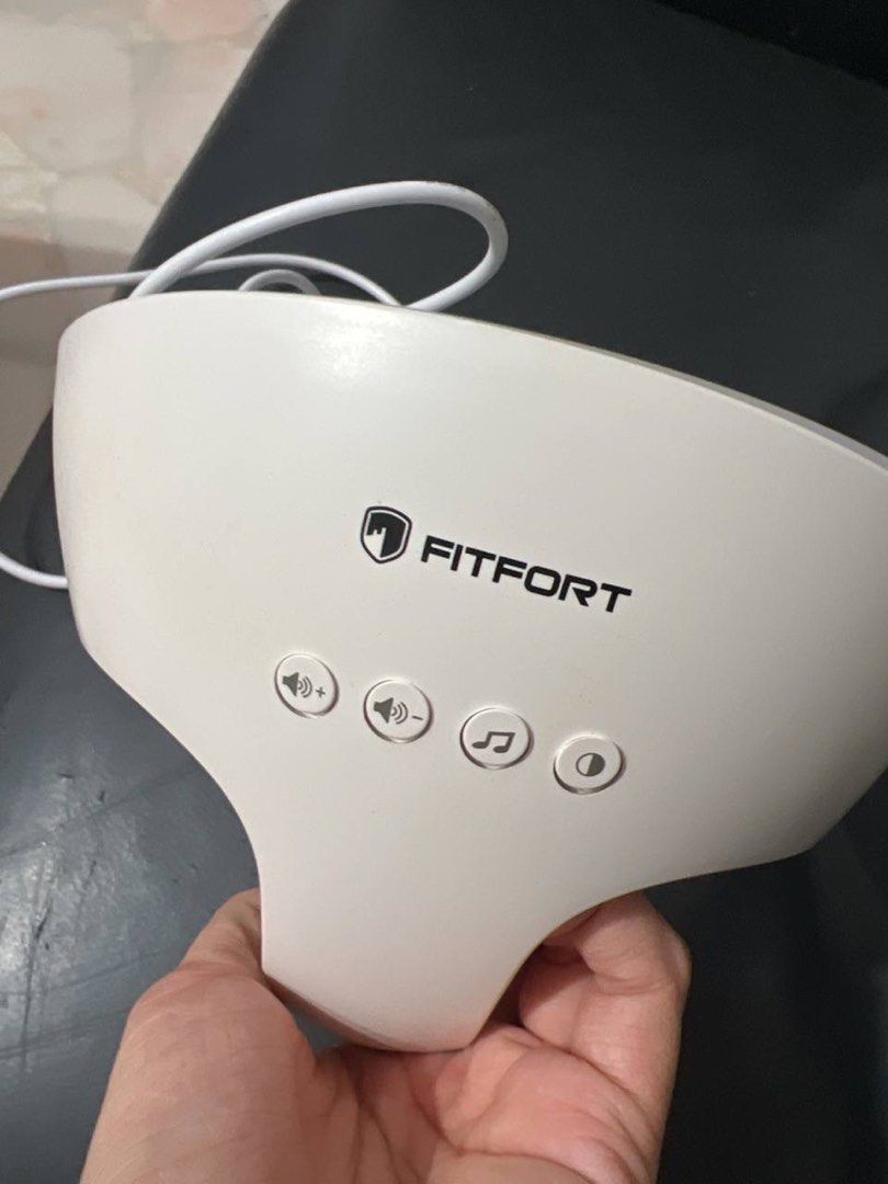 FITFORT portable radio/alarm clock, Audio, Portable Music Players on