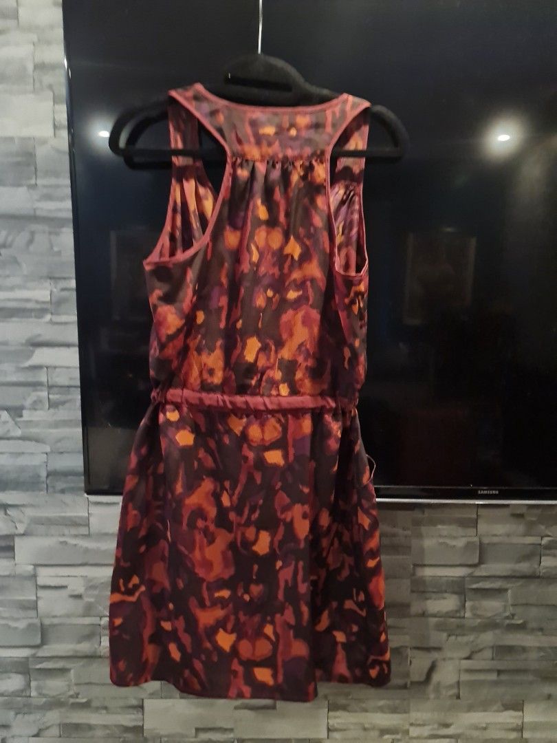 Dress with pockets forever 21 discount