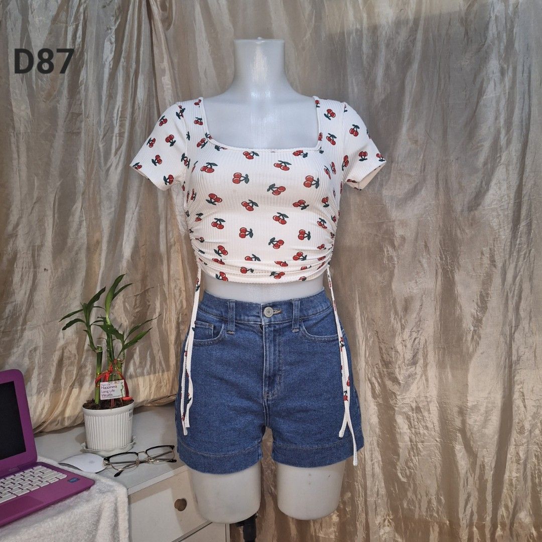 Forever 21 square neck 2025