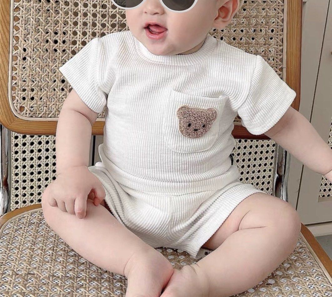 Newborn little girl best sale outfits