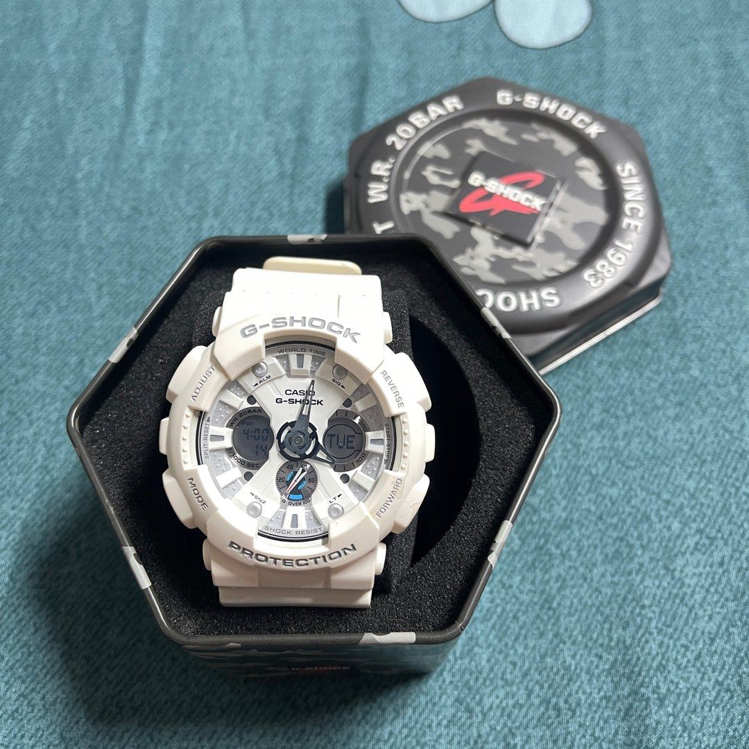 G shock outlet white color