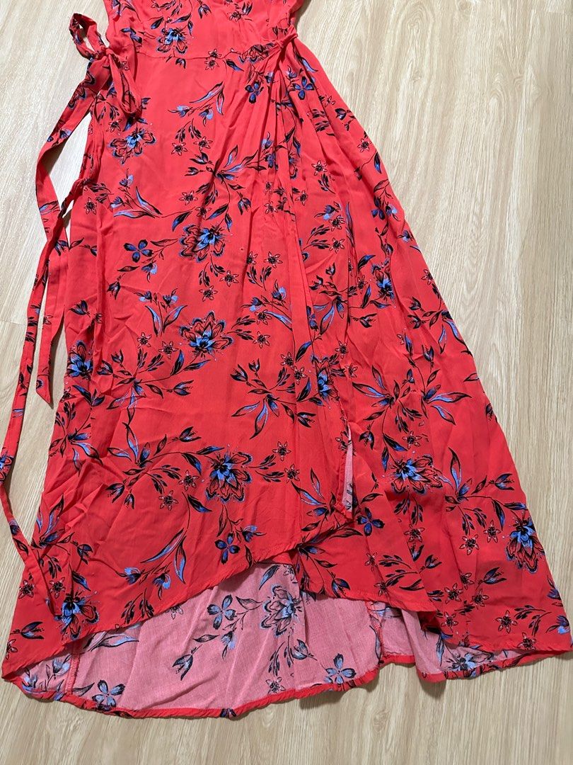 strapless open back dress Gap blue, red, white, yellow tiny floral shirt sleeve wrap dress. Size –  Cloud & Bunny