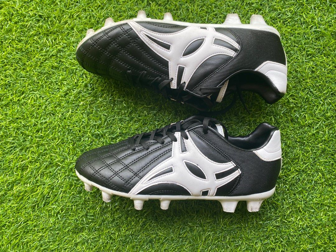 Gilbert Rugby Boots Moulded Size UK6 Sports Equipment Other