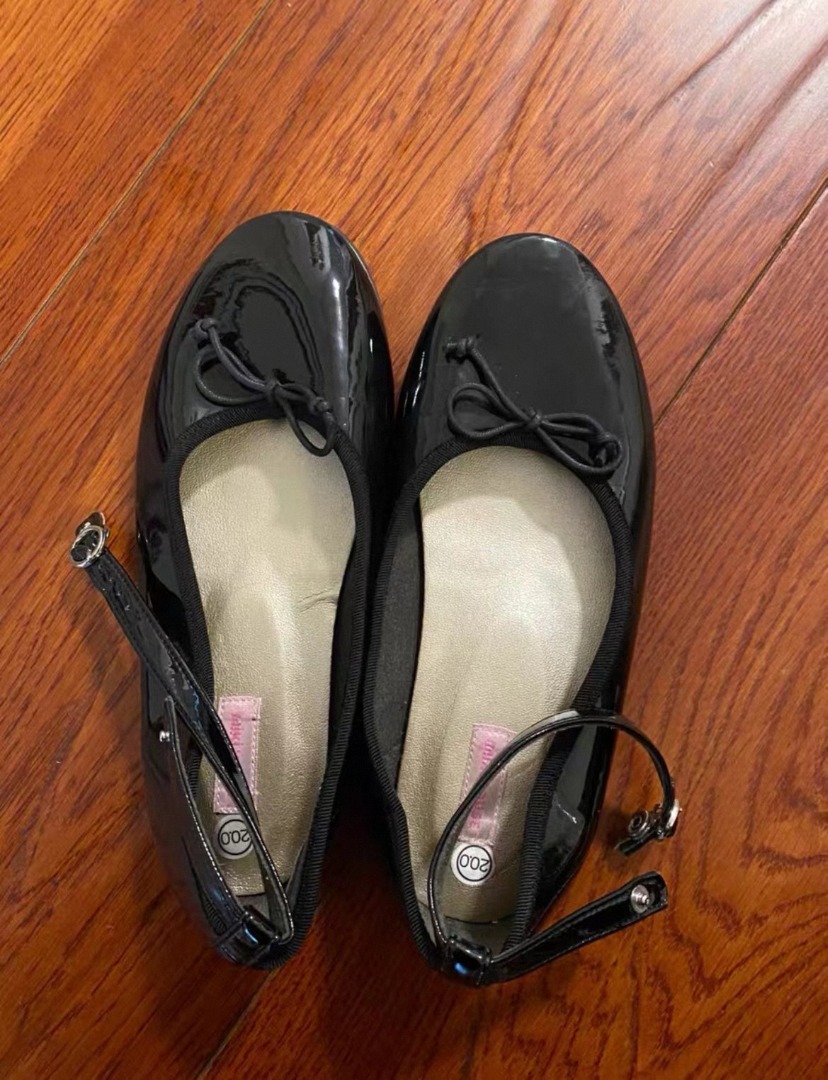 Girls black hotsell casual shoes