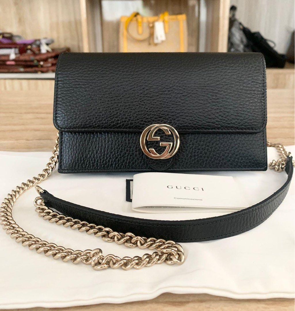 Gucci Interlocking G woc Clutch with chain >>>swipe for size