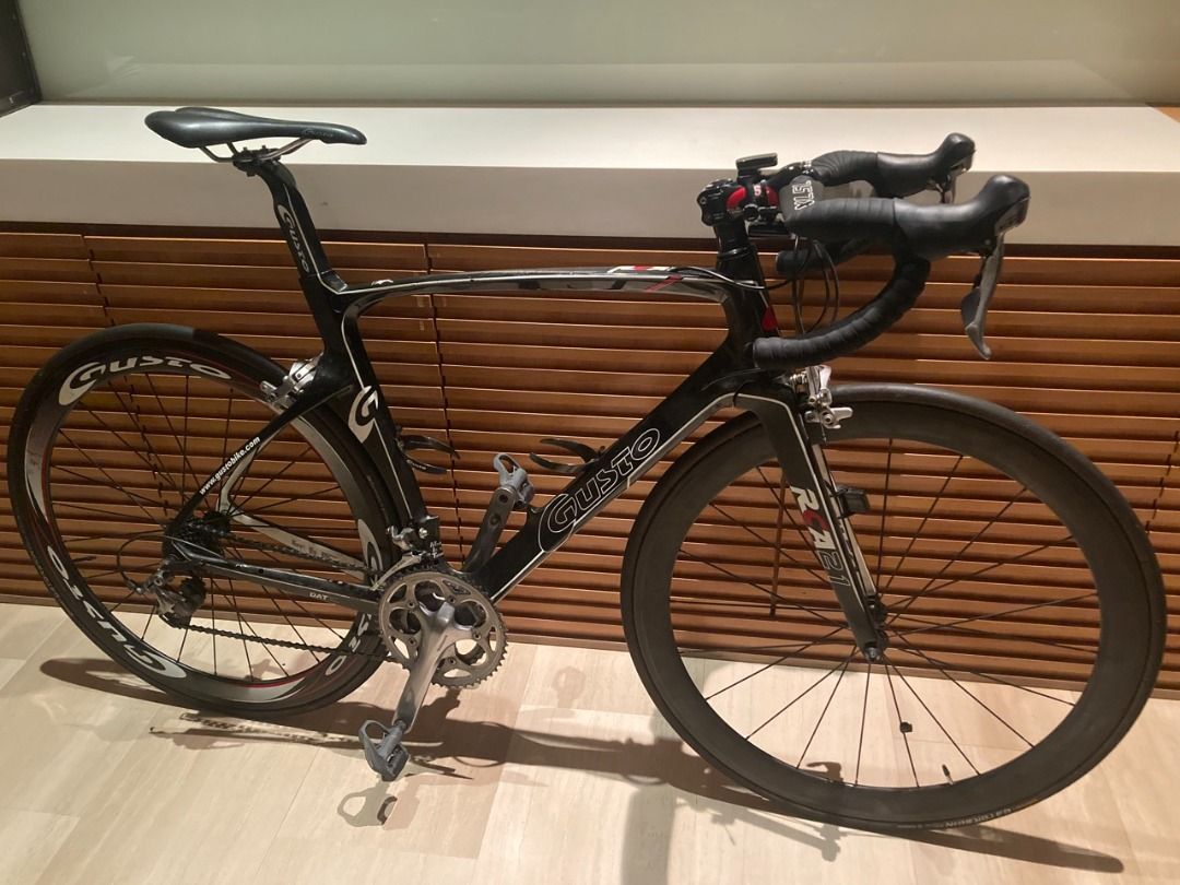 Gusto aero bike clearance