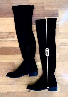 High knees boots size 7