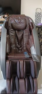 HIRO Massage Chair