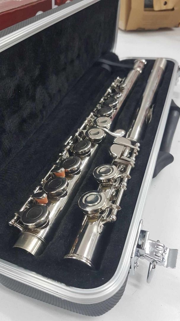 Huxley clearance flute price