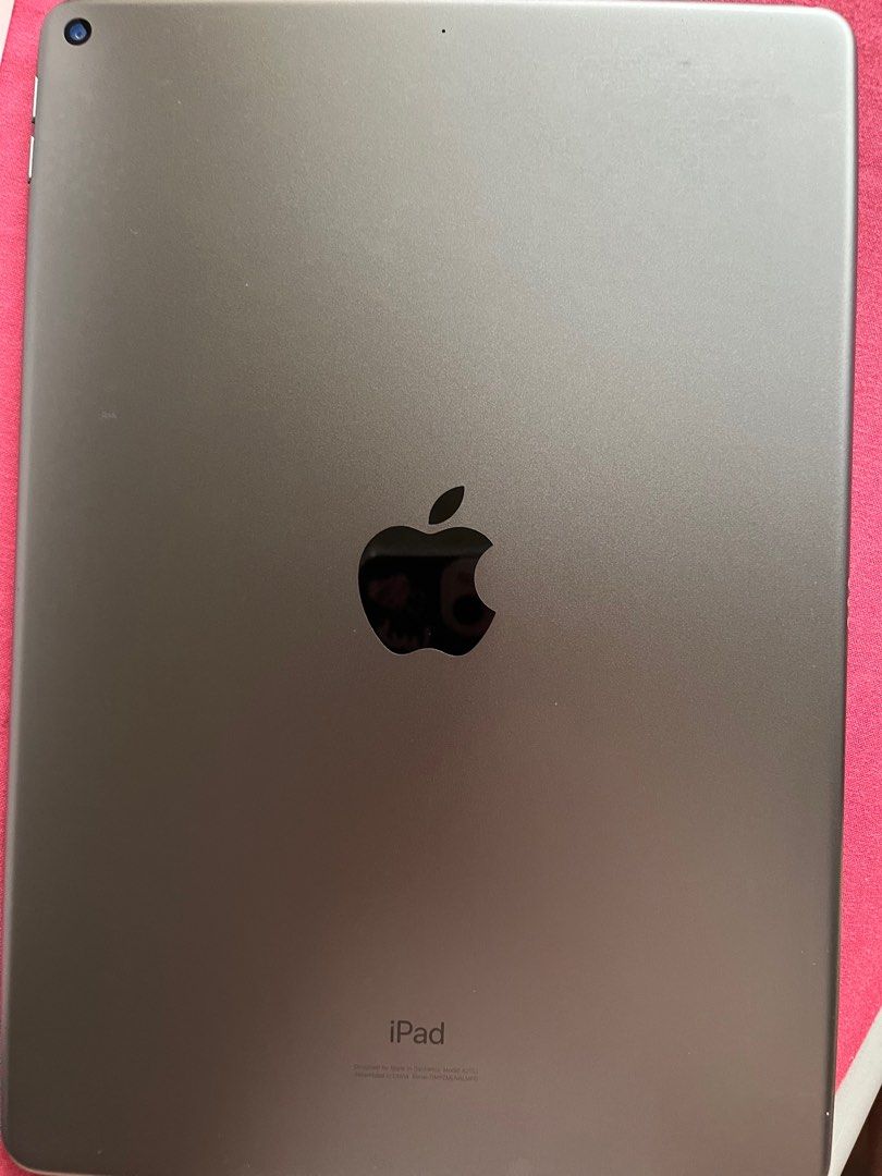 Ipad Air 3 64GB (Category: iPad) located in San Juan City. Submitted by placard.brillant (Listing ID 1249129335, Image 3). Description: Wifi Space gray 64Gb Complete inclusion No issues .