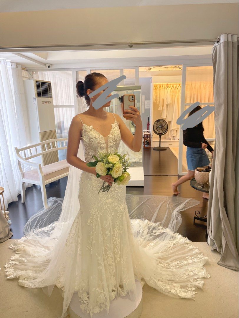 Ivory & White Wedding Gown, Women's Fashion, Dresses & Sets, Evening