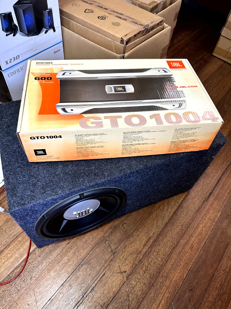 JBL GTO 1004 Amplifier JBL GTO 1202D 12" Subwoofer with Ported box