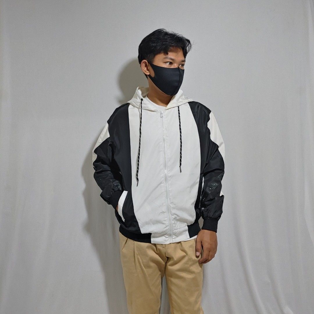 JUAL JAKET WINDBREAKER SOINKU KEREN MAKSIMAL ORIGINAL PRIA WANITA MURAH VIRAL BERKUALITAS Fesyen Pria Pakaian Baju Luaran di Carousell