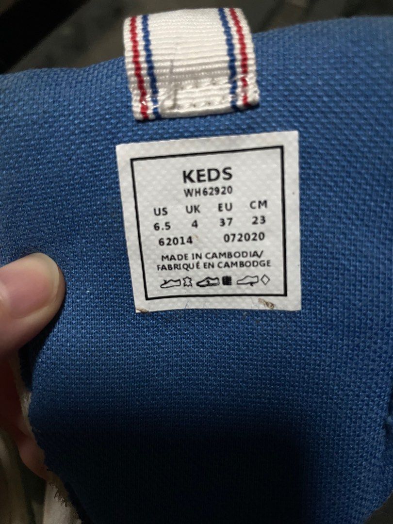 KEDS K-89 Wave Leather Chunky Platform Shoes y2k (Category: Sneakers) located in Quezon City. Submitted by kittykat963 (Listing ID 1249247657, Image 3). Description: super lightweight and comfy shoes! size: us 6.5 issues: replaced the original shoelace, needs cleaning and also the shoe tongue needs stitching since it went loose but still very good to use.