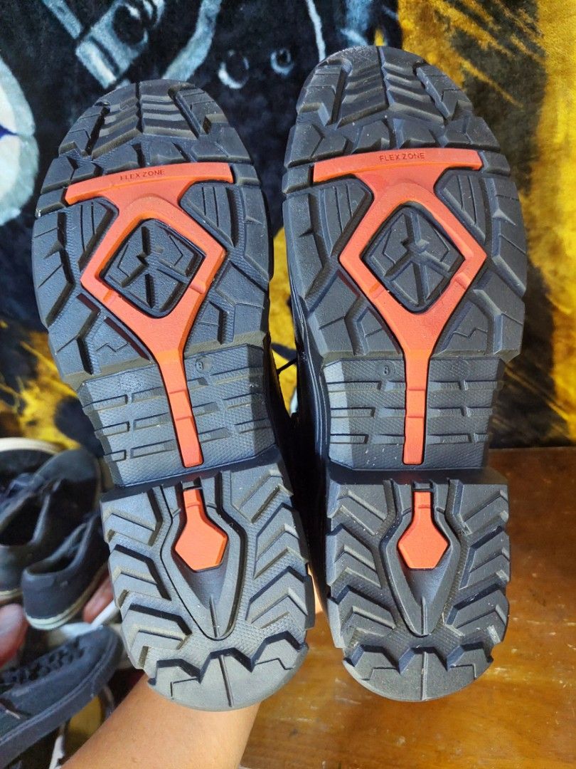 KRUSHERS SAFETY SHOES SIZE 9 MEN, Men's Fashion, Footwear, Boots on