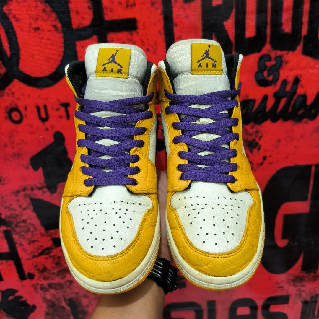 Nike Air Jordan 1 Mid GS Lakers, Fesyen Pria, Sepatu , Sneakers di