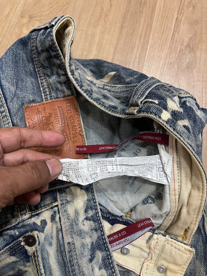 Levi top 504 jeans