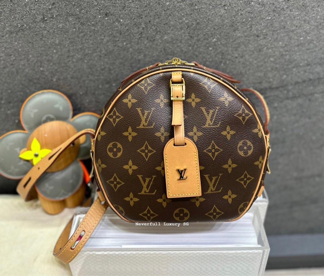 Authentic Louis Vuitton Boite Chapeau Souple In Giant Reverse Monogram,  Luxury, Bags & Wallets on Carousell