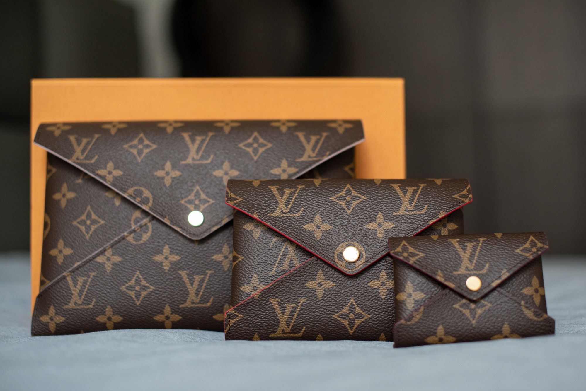 Pochette kirigami vuitton 2025